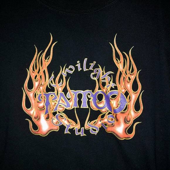 Squamish BC Tattoo Sweatshirt - Picture 2 of 2